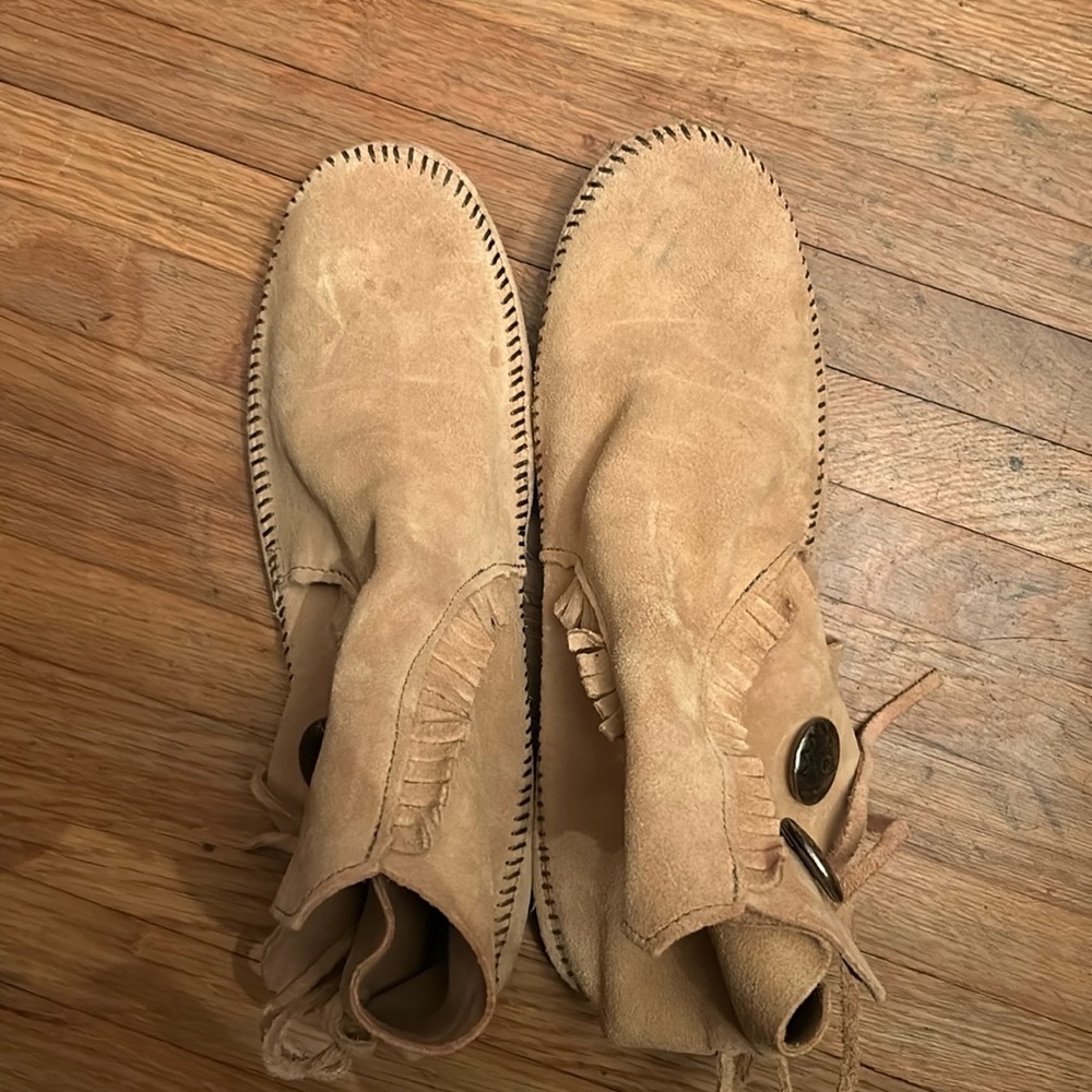 Minnetonka shoes